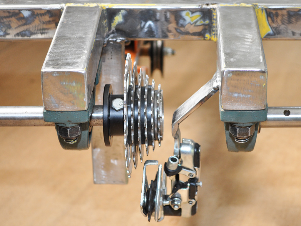 Aurora Suspension Trike - rear axle bearings
